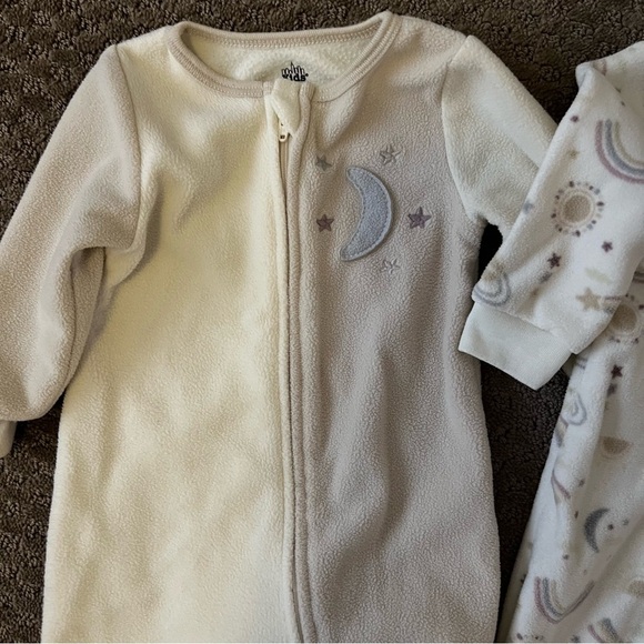 Fleece pajama bundle size 9 months - Picture 3 of 6